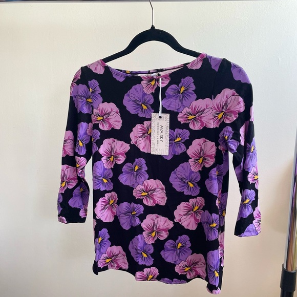 NWT XS FIGHTING EEL AVA SKY TOP - Picture 3 of 4